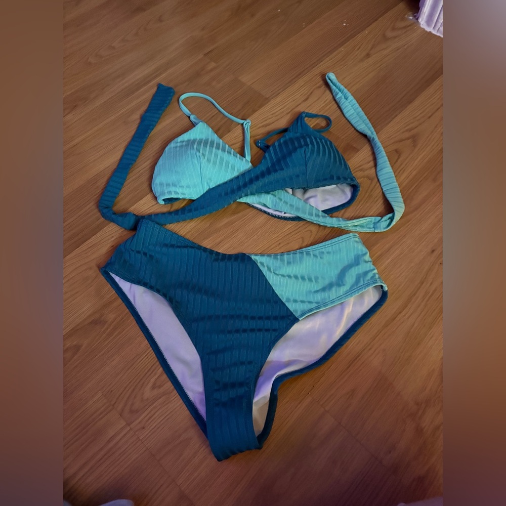 Green swim tops and bottoms